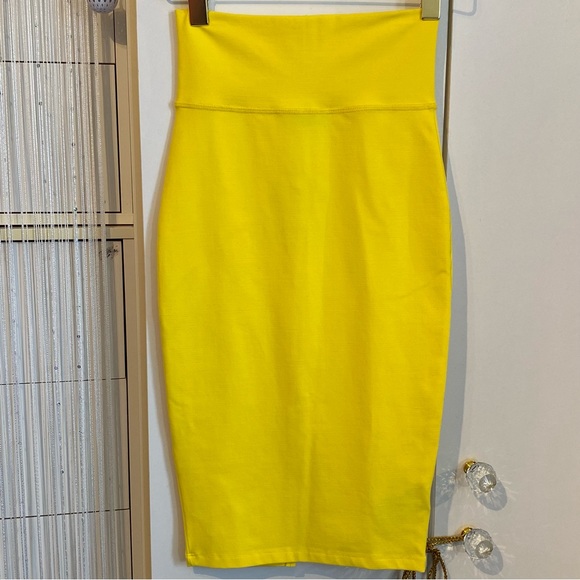 Bebe Yellow Pencil High Waist Midi Knit Skirt Size XS NWT - Picture 1 of 16